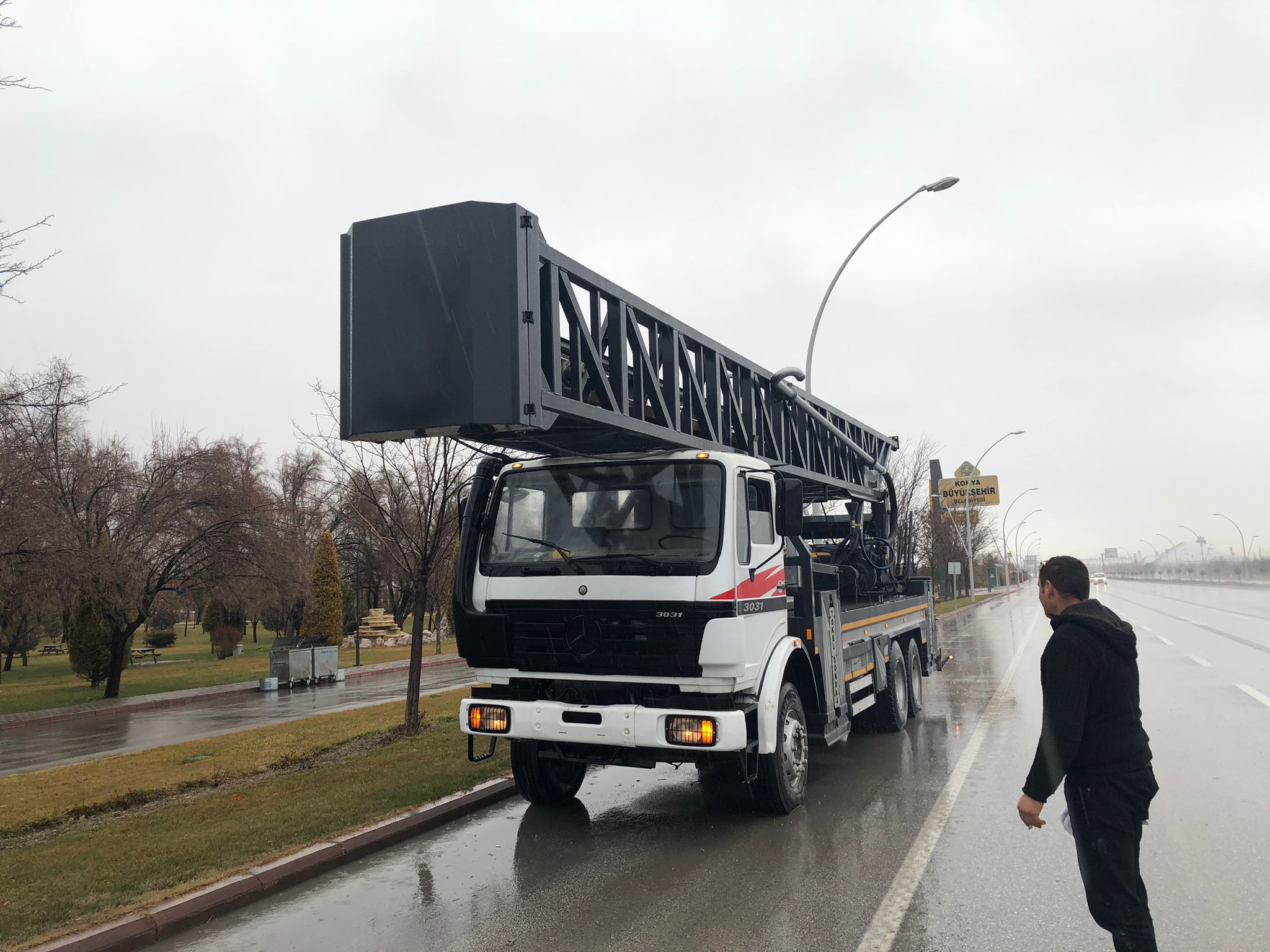 Tokel sondaj firmasına sondaj makinası tamamlanmıştır.